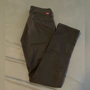 Levi’s Black Straight Leg Discreet Back Pocket Women’s Jeans Pants Waist 29”